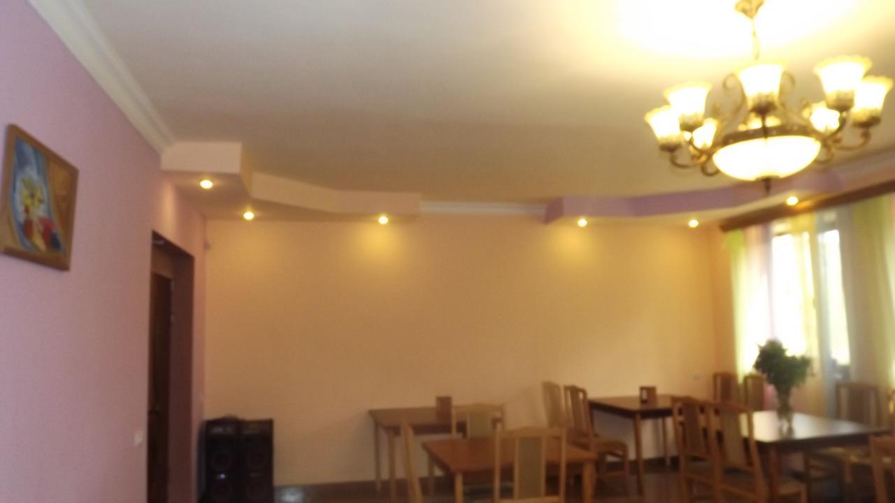 Nectar Hotel Dilijan Exterior foto